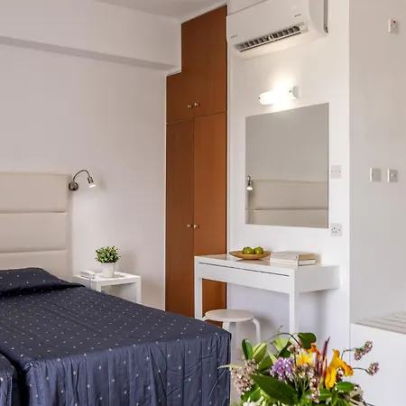 Hotel Papantonia 3*