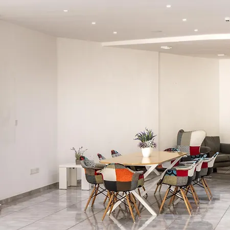 Papantonia Hotel 3*