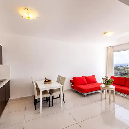 Papantonia Hotel 3*