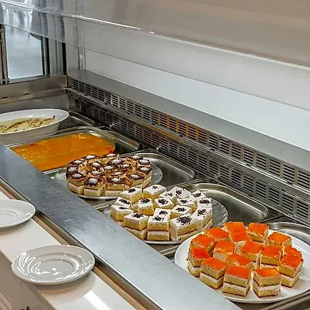 Papantonia Πρωταράς