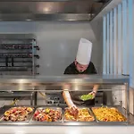 Отель Papantonia