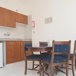 Отель Papantonia